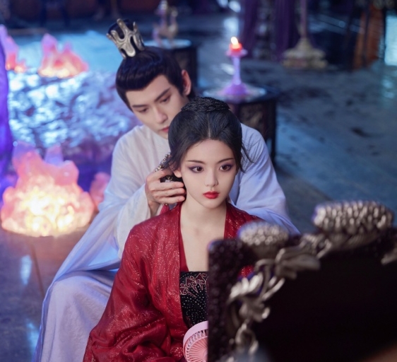 杨超越人品崩盘 被爆弃养宠物