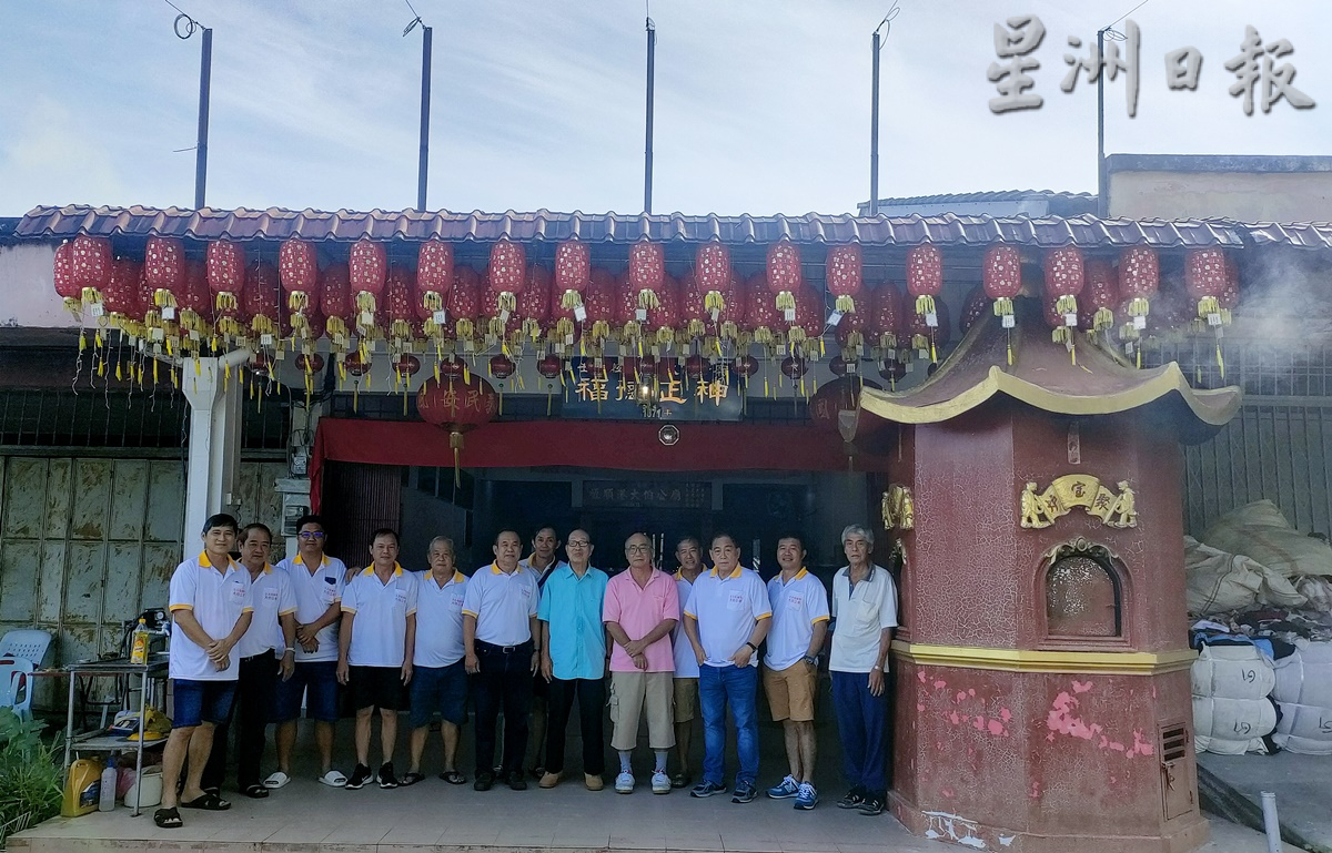 柔:封底:《这些人,那些事》(本月13日刋)士乃恒顺港大伯公庙历史悠久