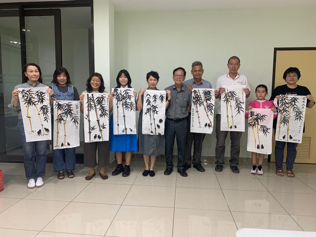 柔：封底：【善心美事】：佳音文教中心