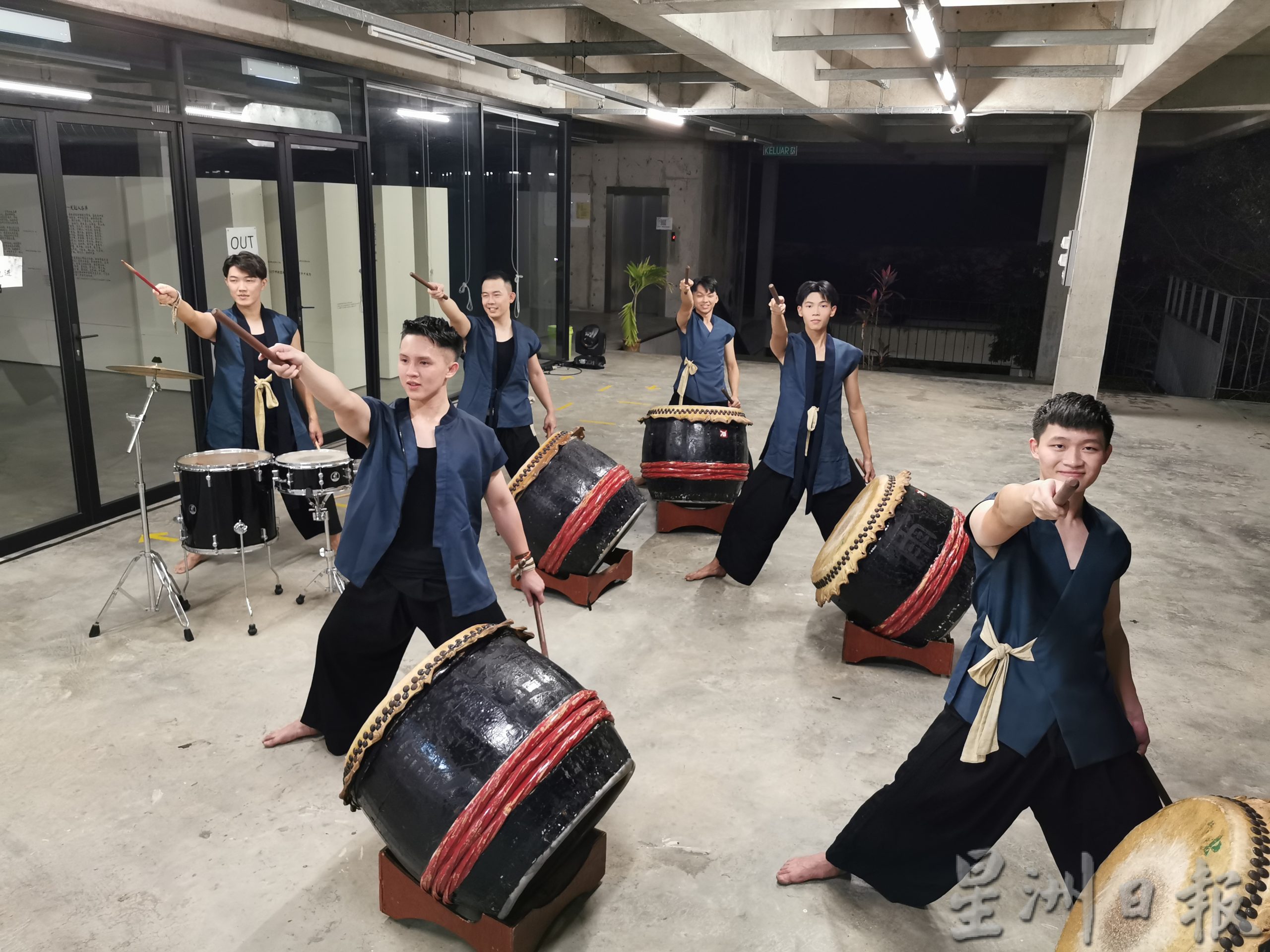 柔:封底:今日面谱(3月9日见报):蔡家祥探索峇株巴辖老街的故事