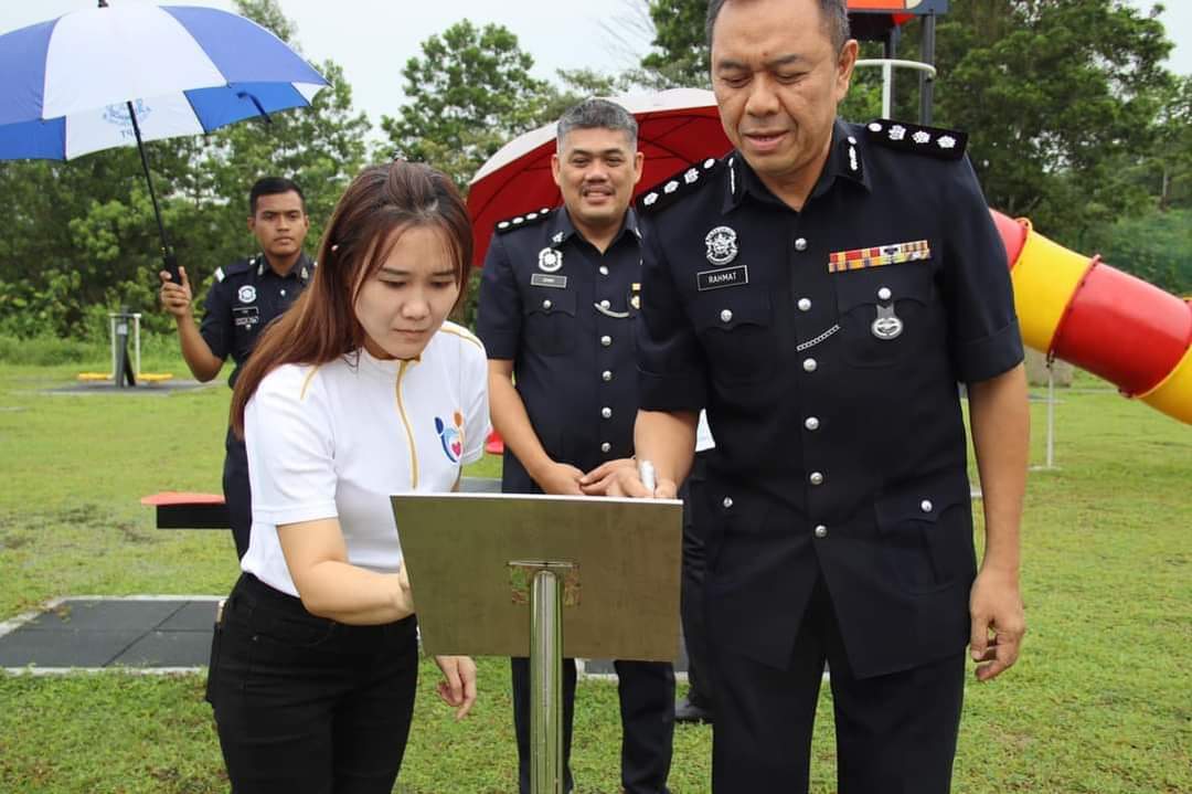 柔:封面:善心美事:圆聚基金会五大方向援助弱势群体