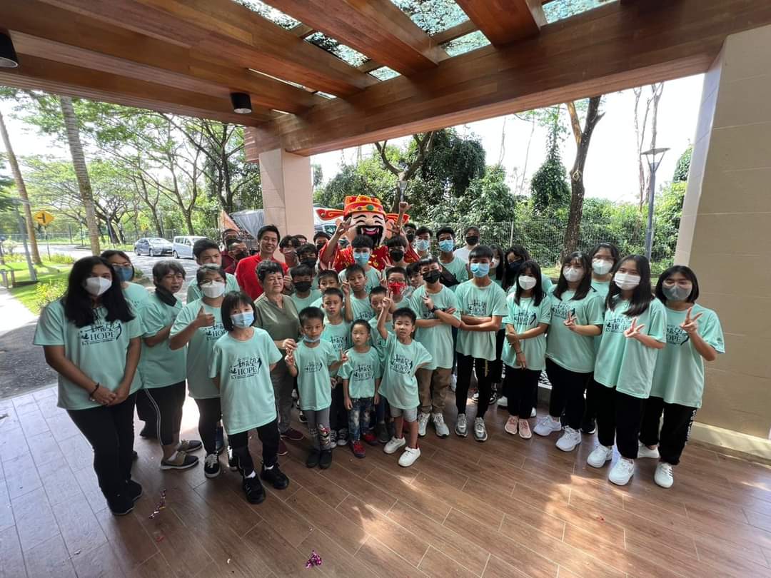 柔:封面:善心美事:圆聚基金会五大方向援助弱势群体