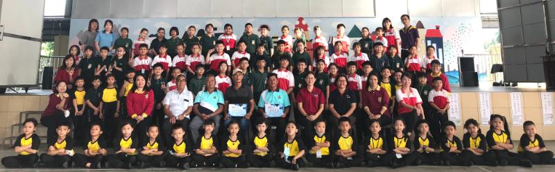 柔：峇石文丁中华学校首次加入《小星星》领养计划，33学生享知识之旅