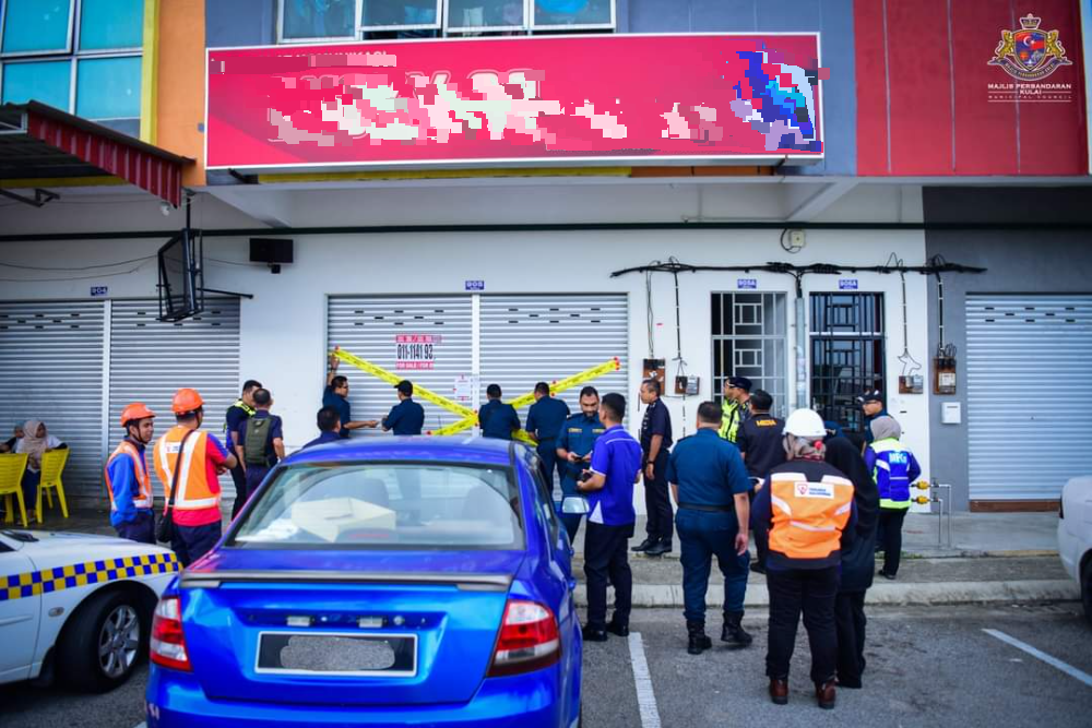 柔:新闻:古来警方与古来市议会及国能公司展开联合取缔行动