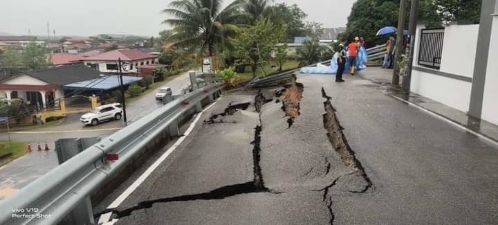柔：沙威英比安娜花园土壤流失而崩陷