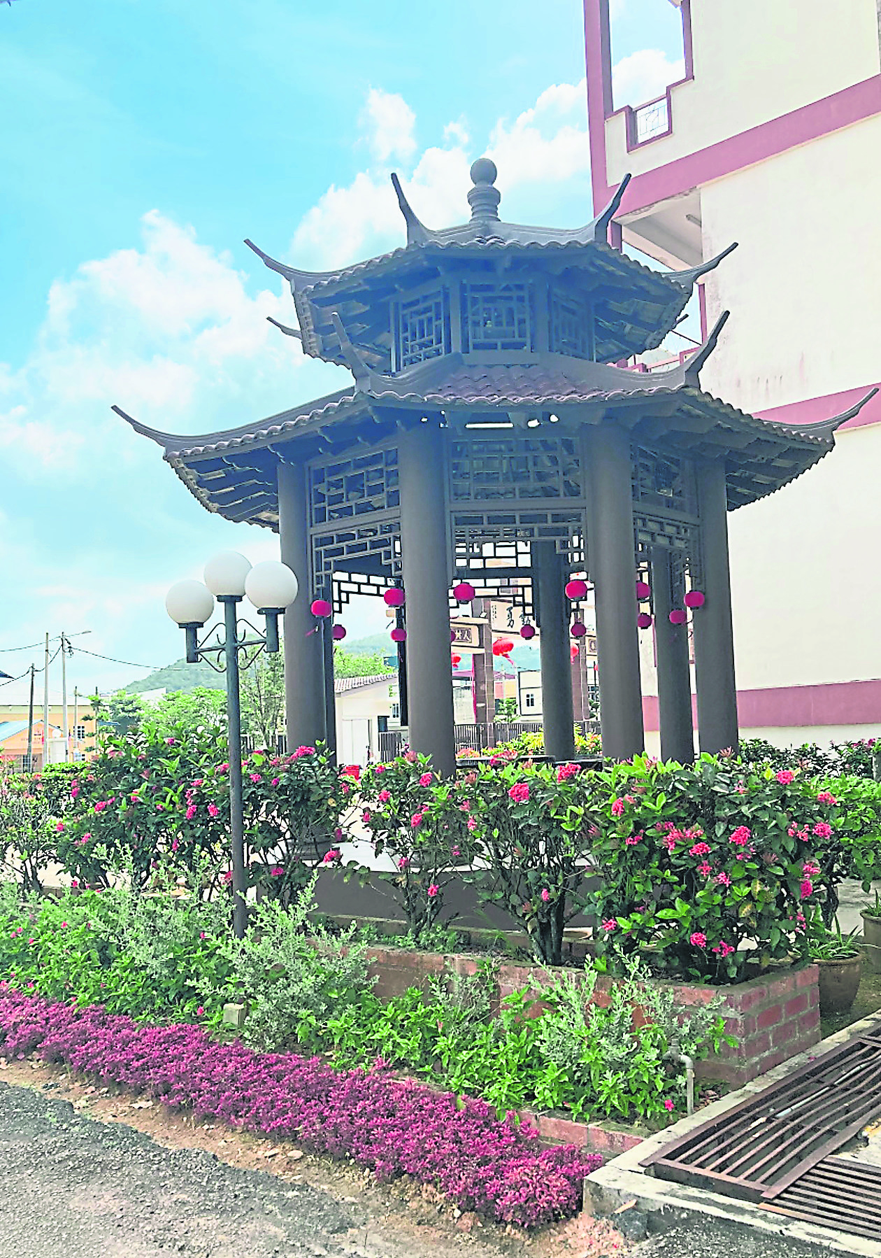 柔:第二版头条:善心美事:欧金全回母校当义工