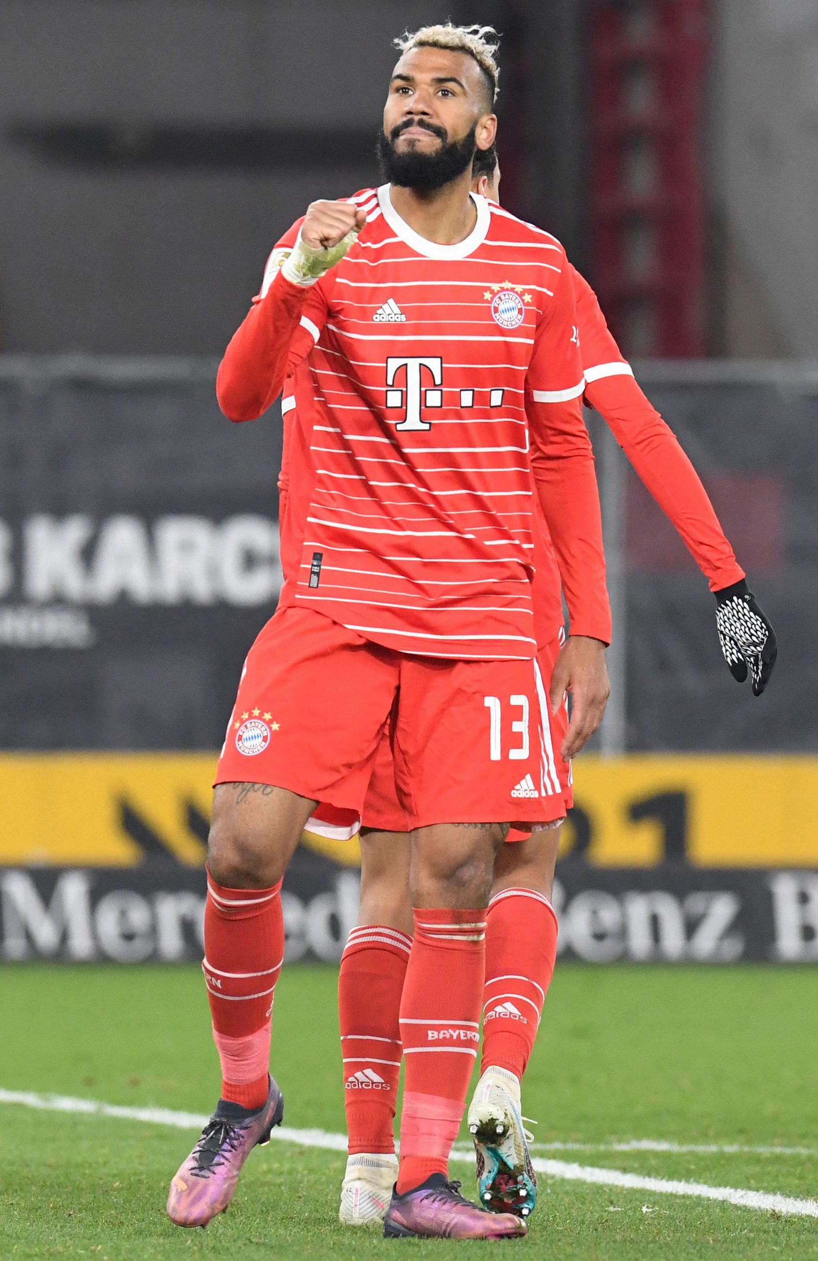 欧冠杯| 拜仁主场14个月不败  大巴黎荆棘载途