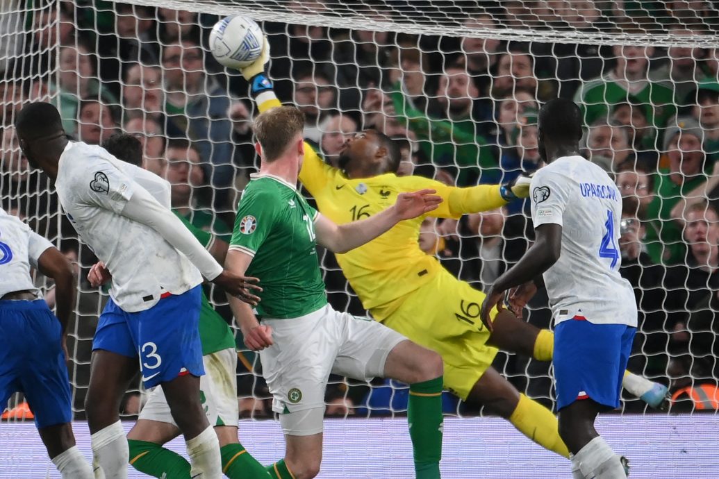 欧洲杯入选赛|荷兰反弹轻取直布罗陀  法国一刀割“爱”摘连胜