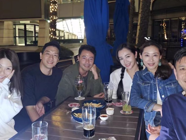 汤洛雯带马国明出席《爱‧回家》饭敍　