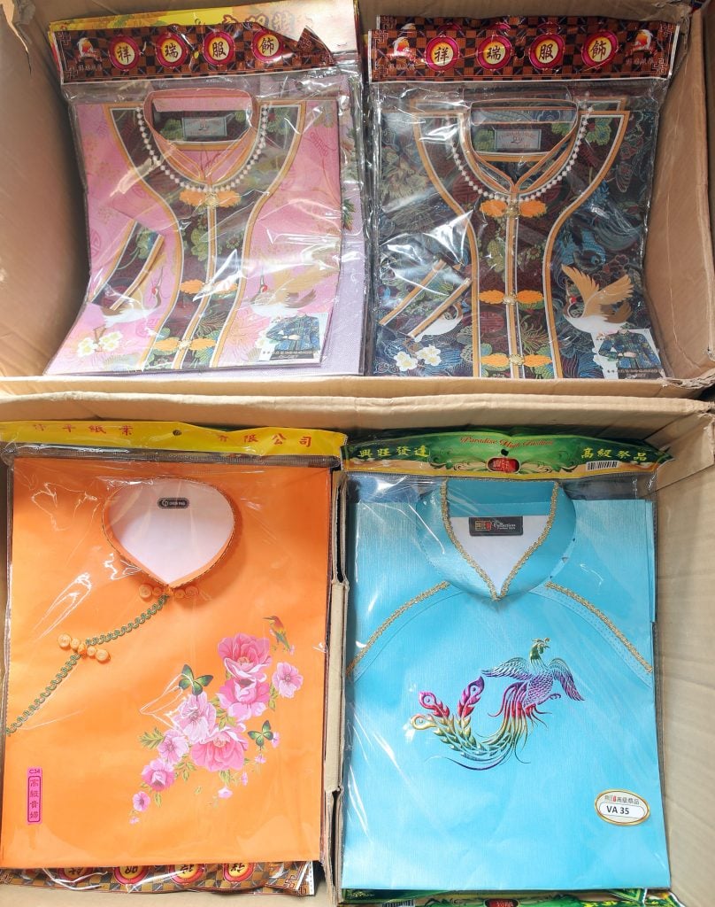 清明节纸扎新品 琳琅满目款式多变
