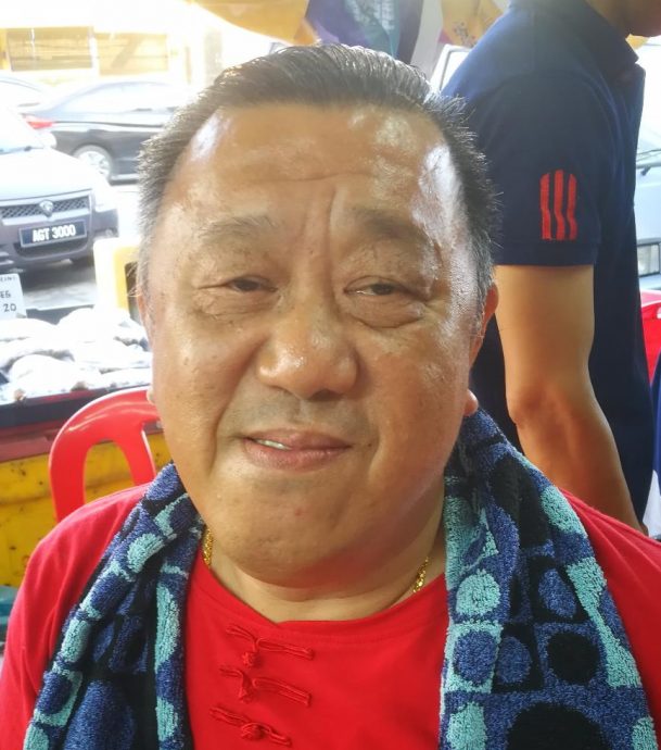 渔民减少出海渔获减 市场淡静没缺鱼虾
