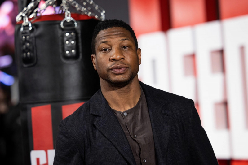 漫威“征服者康”惊爆殴打女人被捕