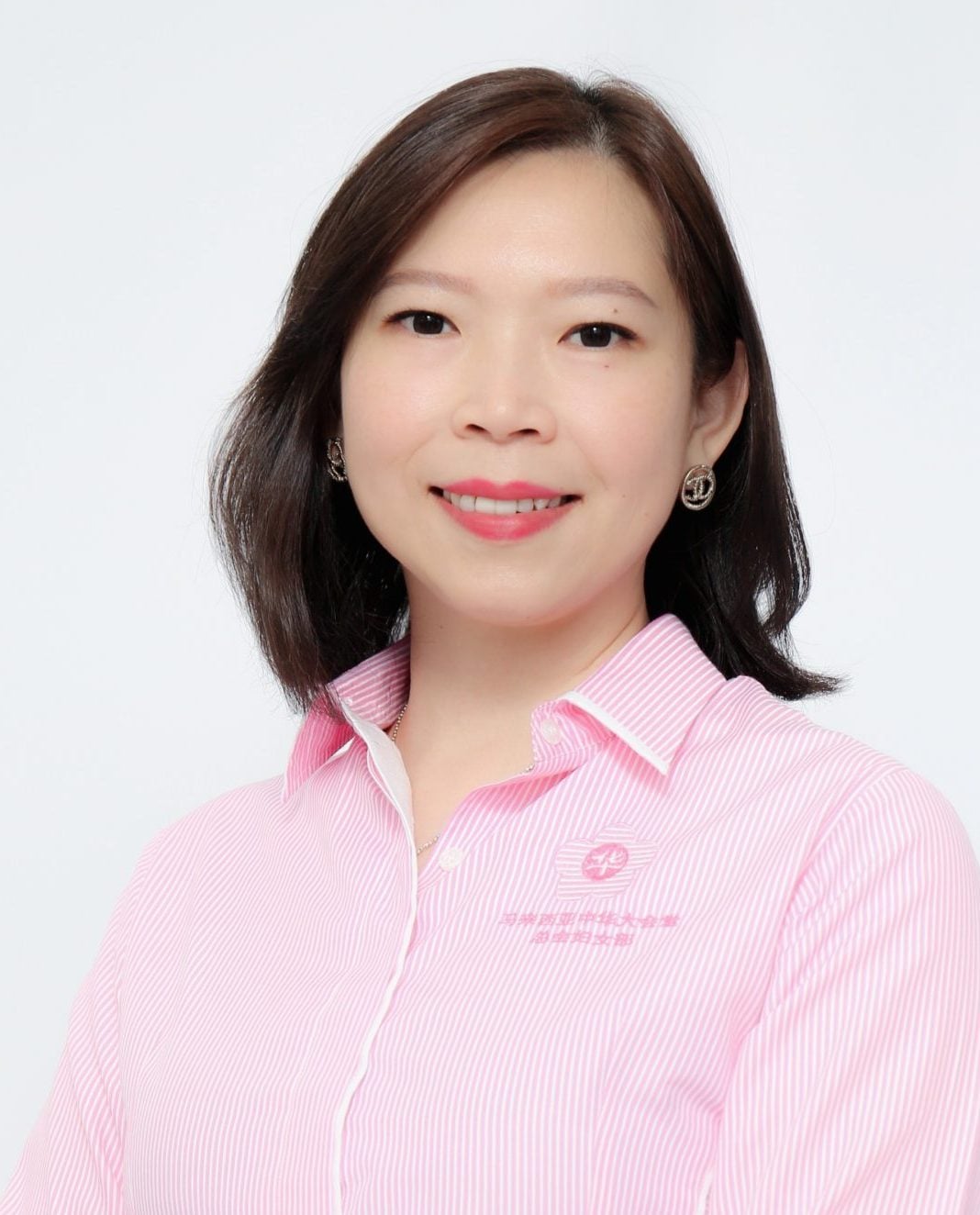 独家|泰女一晚获30万“吊花”掀网议 薛富丰:有比这更高价吊花