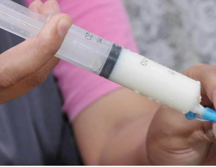 癌患投诉配方奶涨价买不起  “我们靠这种奶活命的”