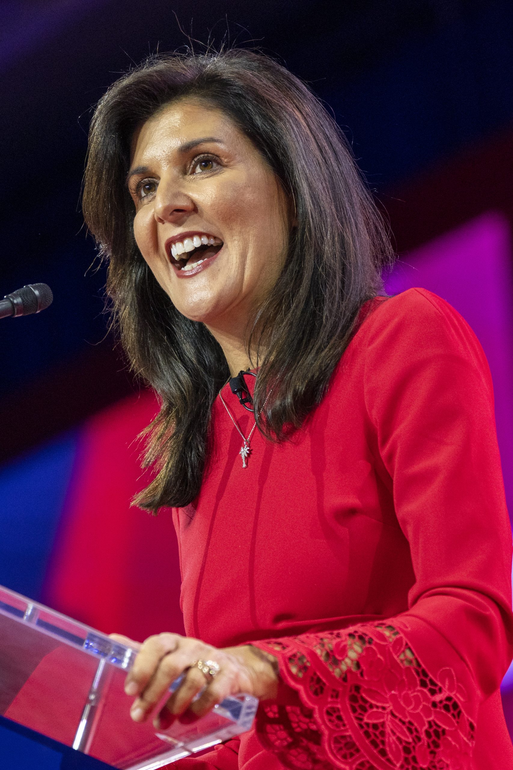 看世界/ 黑利建议年长总统候选人接受智力测试 吉尔斥荒谬