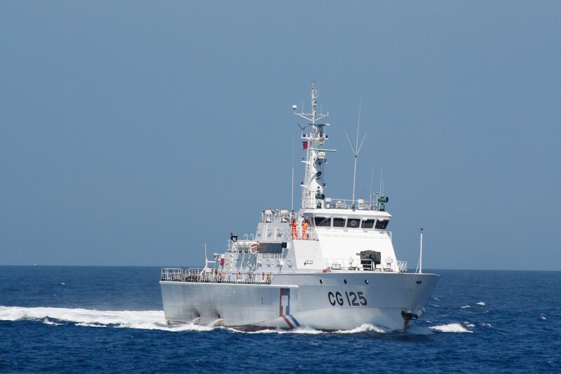 看世界／渔船新长发88号翻覆7人失踪 日方寻获一具遗体