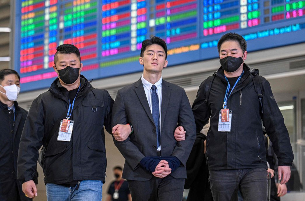 看世界/韩前总统全斗焕孙子返国!一落地遭警逮捕 曾在直播嗑药