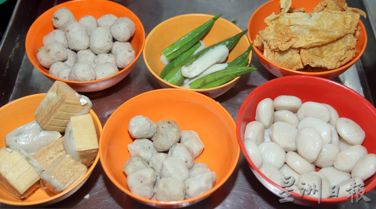 租金便宜没聘员工成本低 怡巴刹平价食物 受欢迎