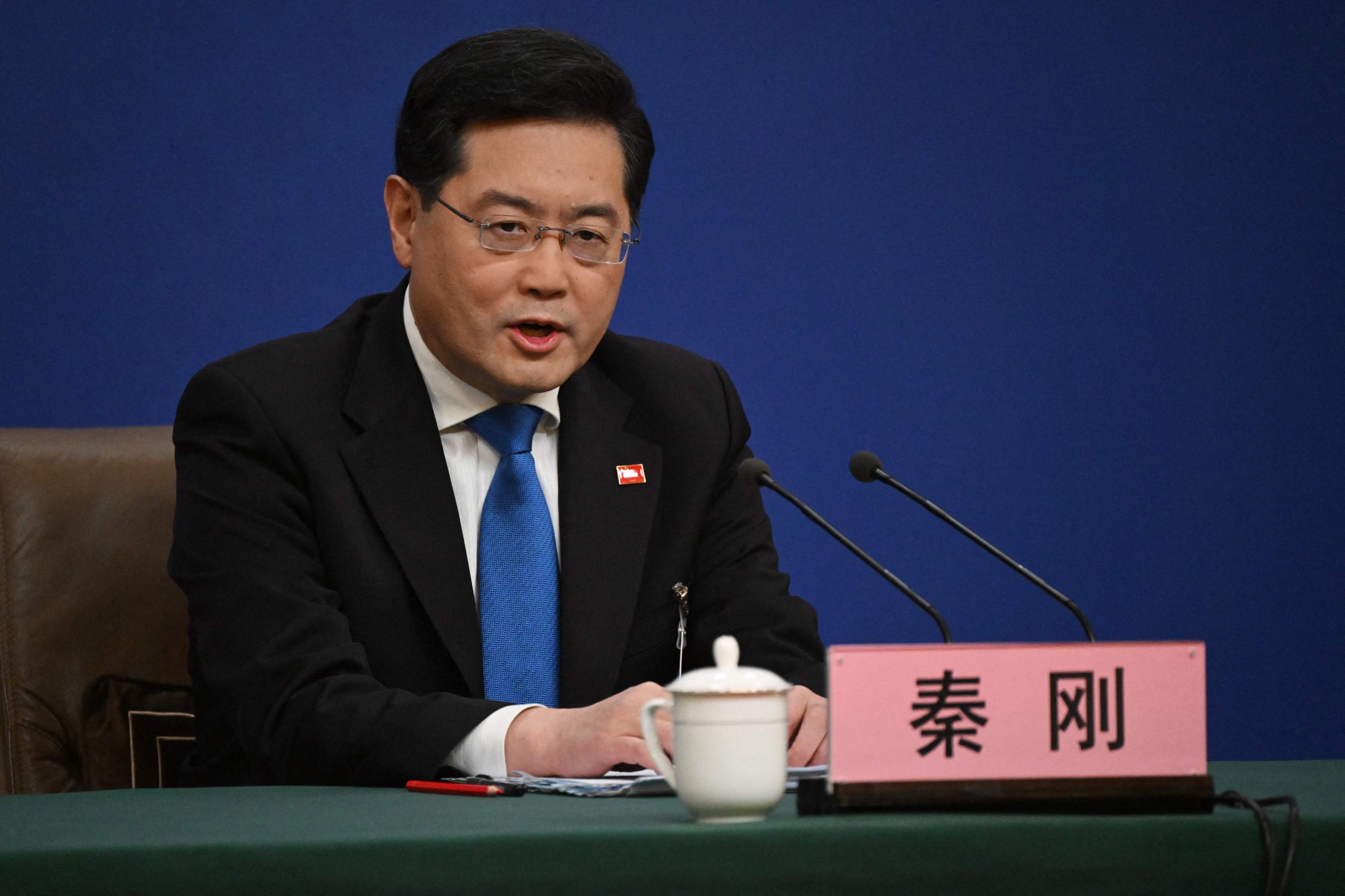 秦刚:不要让中日之间旧伤未愈又添新痛