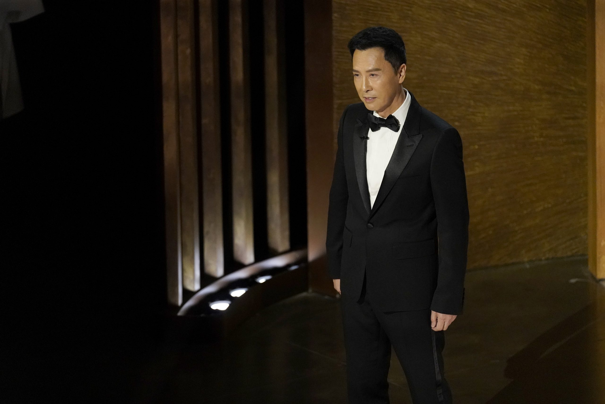 第95届奥斯卡｜甄子丹上台任引言人 王丹PO照再呛	