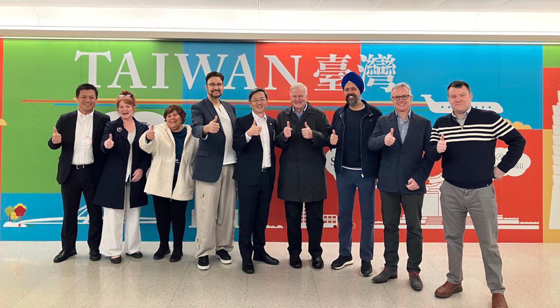 英国下议院小组主席率团访台 中方谴责违反一中原则