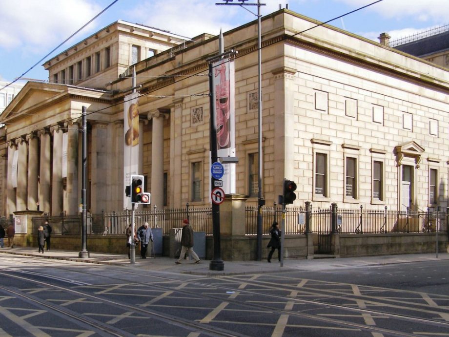 英国曼彻斯特下月征收游客税 按每晚入住酒店计