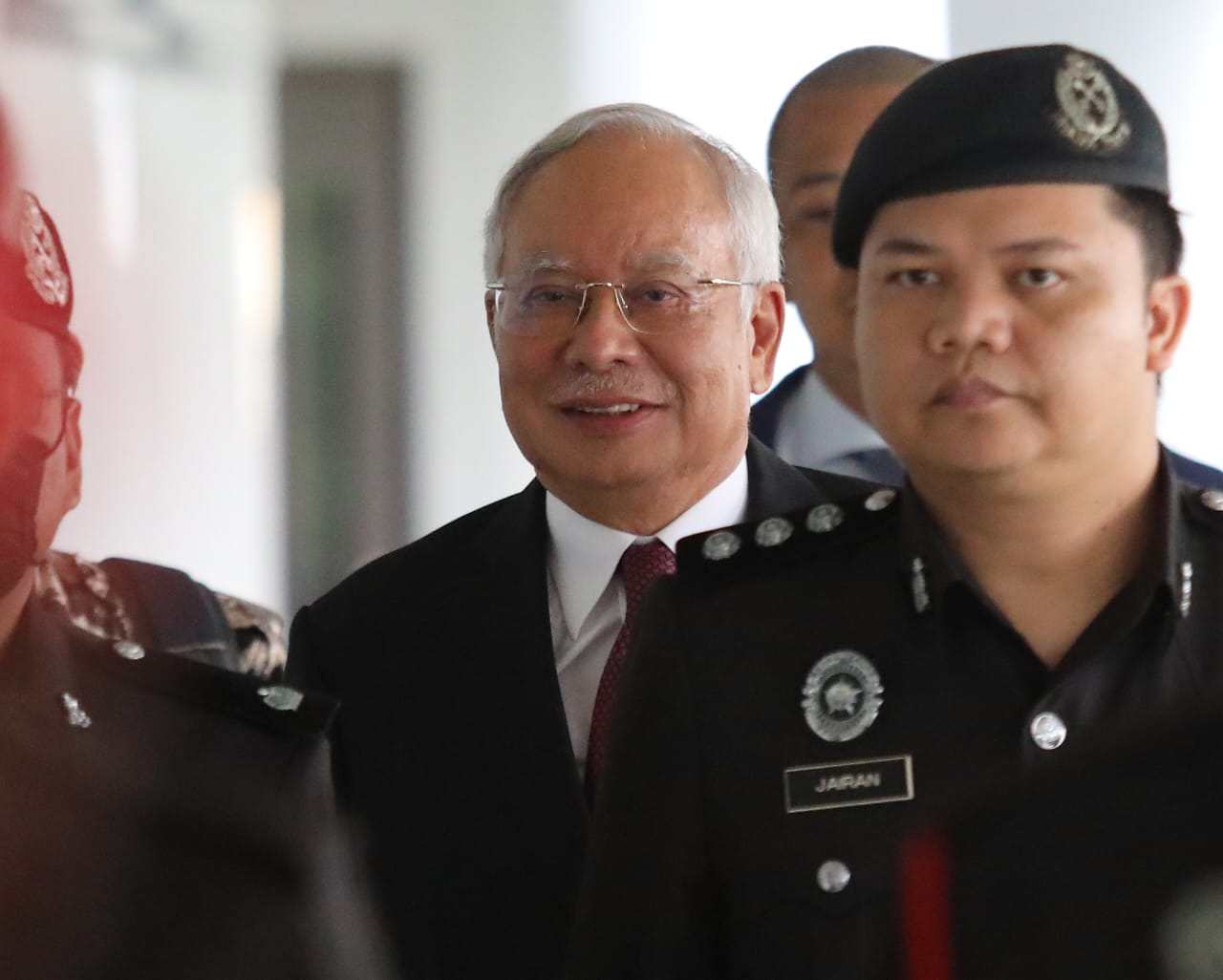 草稿一∕修改1MDB稽查报告 纳吉表罪成立∕不成立