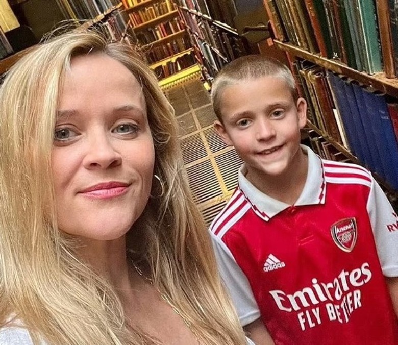 莉丝韦花斯本宣布离婚第2任老公  结婚12周年前夕抛震撼弹 