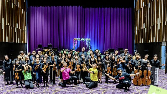 西北孤鸟／扮演、游戏、交响乐；距离、参与、说书人──一部经典改编为儿童剧的方式	