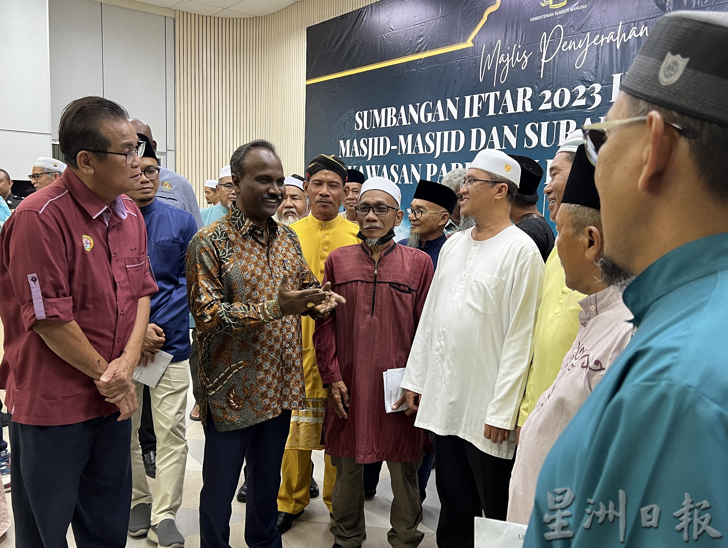 西华古玛:减少垄断不会影响劳动力 “我国对人力需求高”