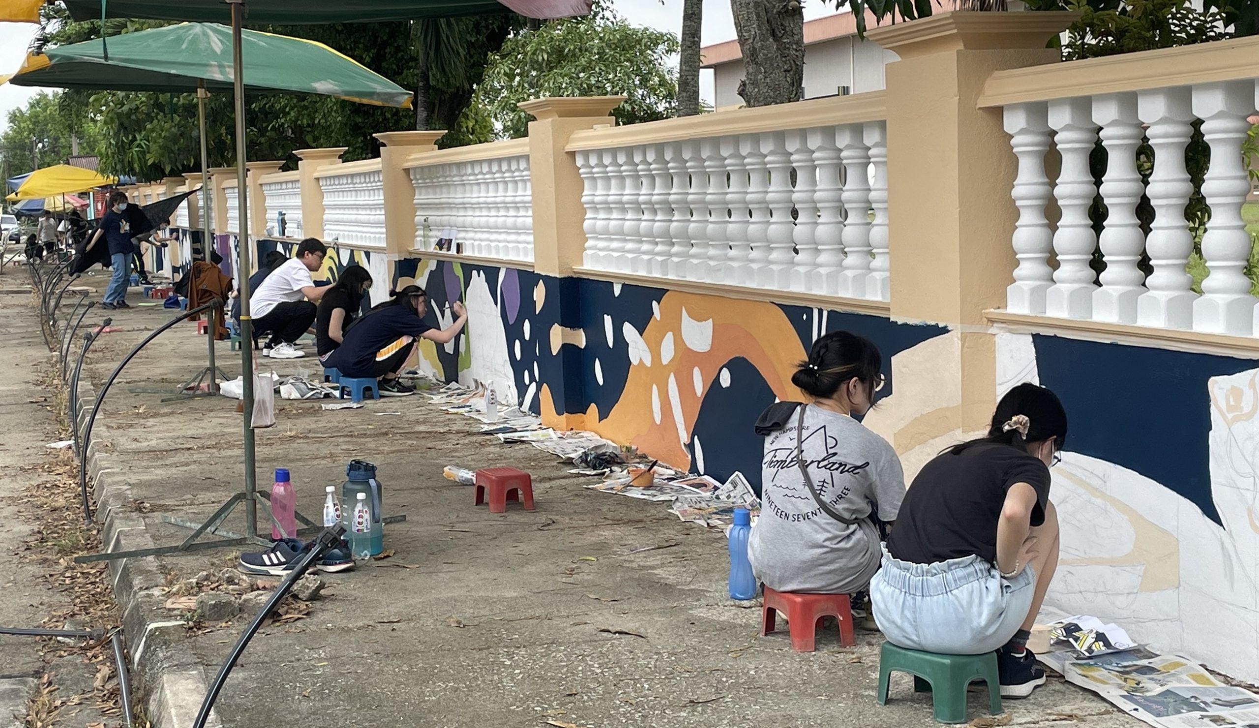 请签发(大北马)华都小学384尺壁画完成