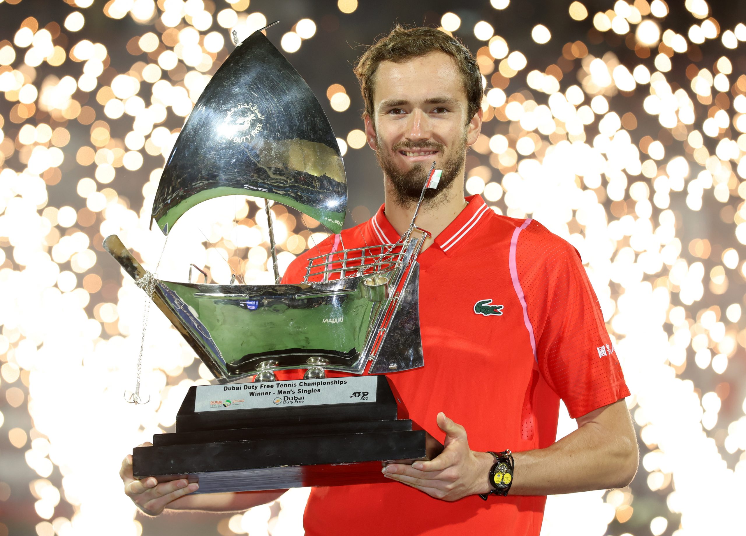 迪拜网球公开赛|4强挫佐科决赛胜卢布列夫  梅德3周夺3冠强势回归