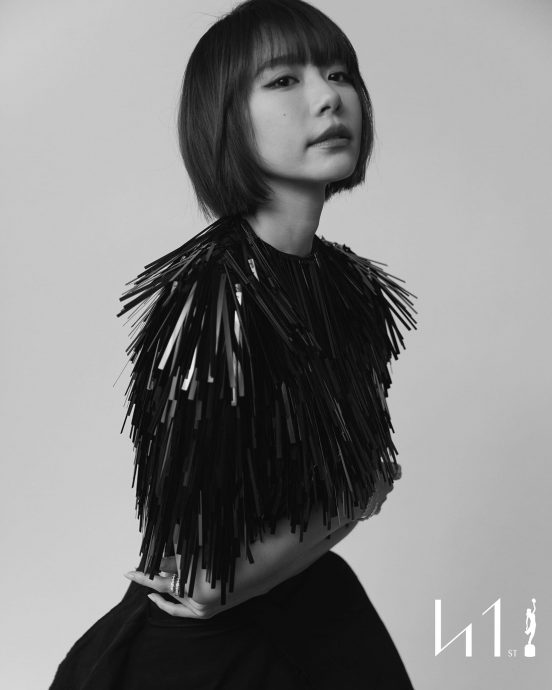 金像奖纪念特刊｜林明祯封胸露纤腰 余香凝虾头斗性感