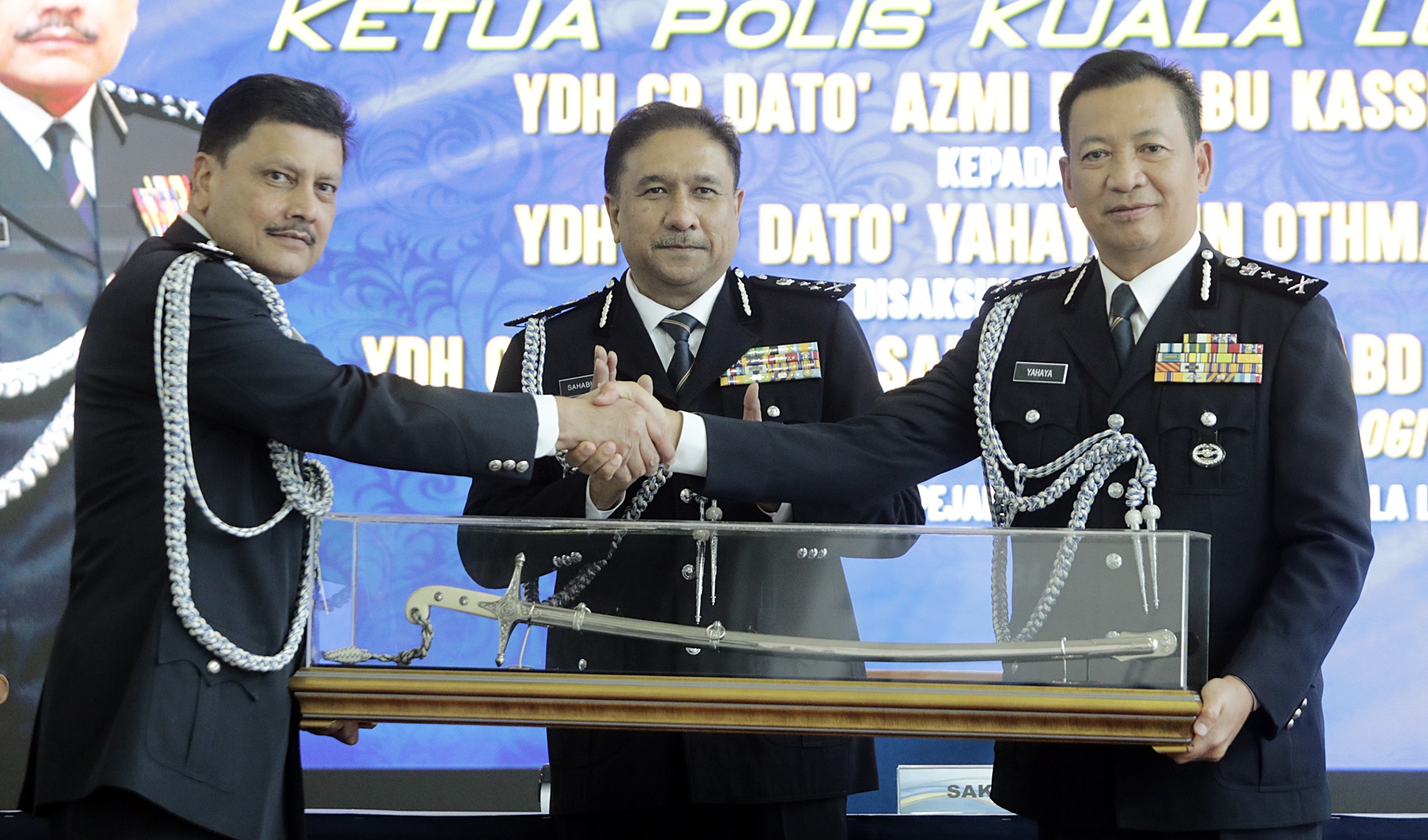 阿兹米出任全国警察行政部总监·副手暂代隆总警长