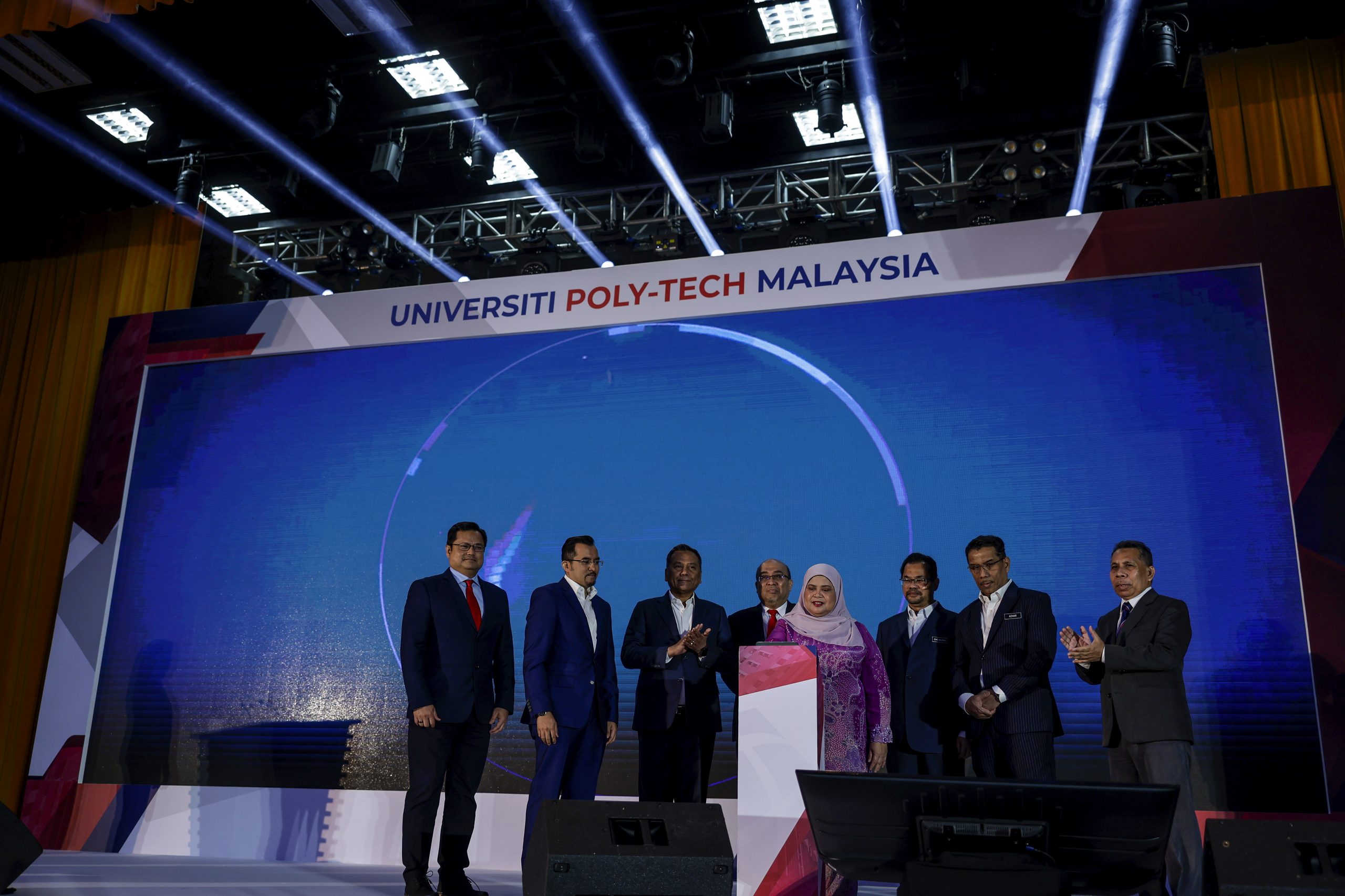 阿末扎希:高教领域走在发展正轨上