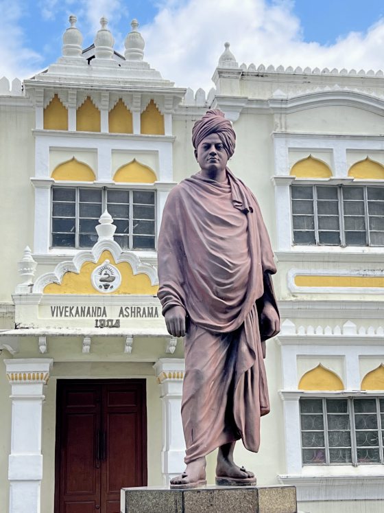 陈亚才／印度教圣哲的足迹