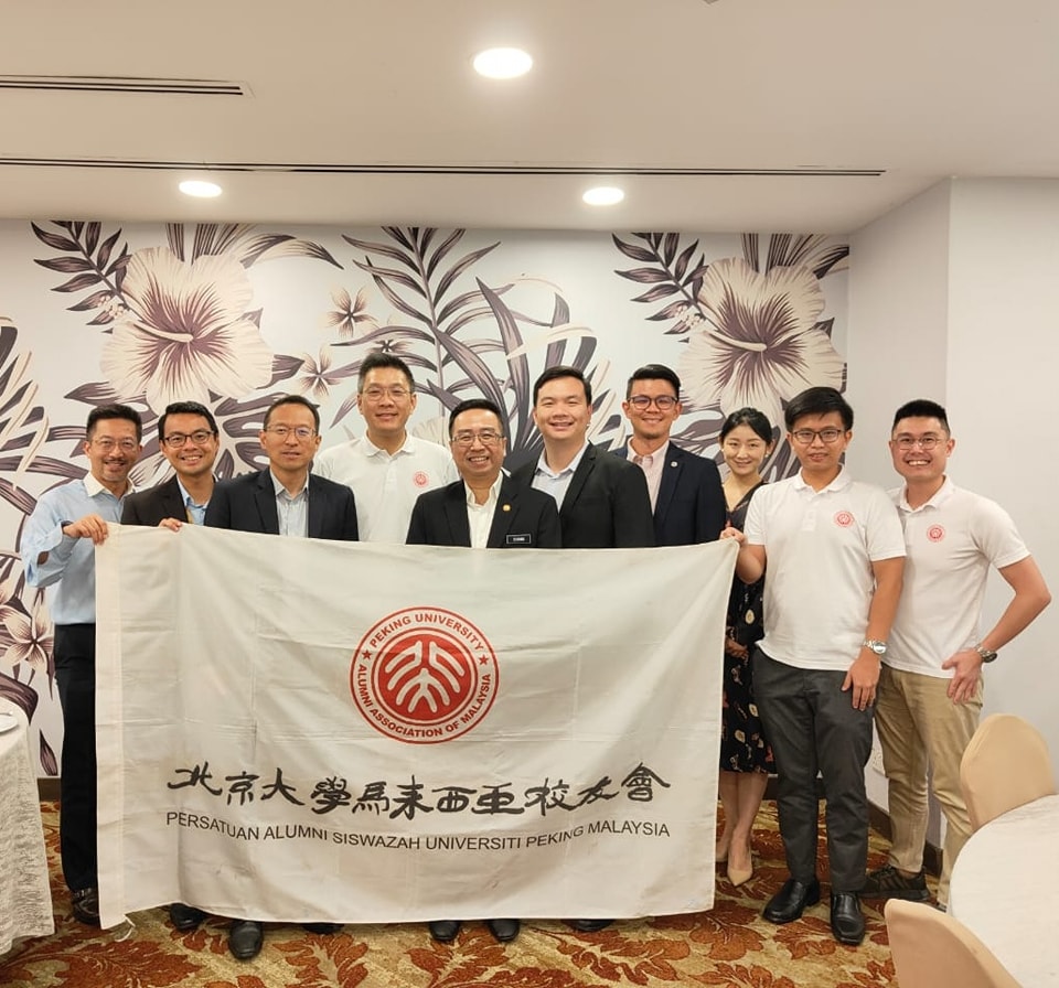 陈家兴:尽快安排校友会与独中会面 博雅幼苗人才培养计划有望走入霹州