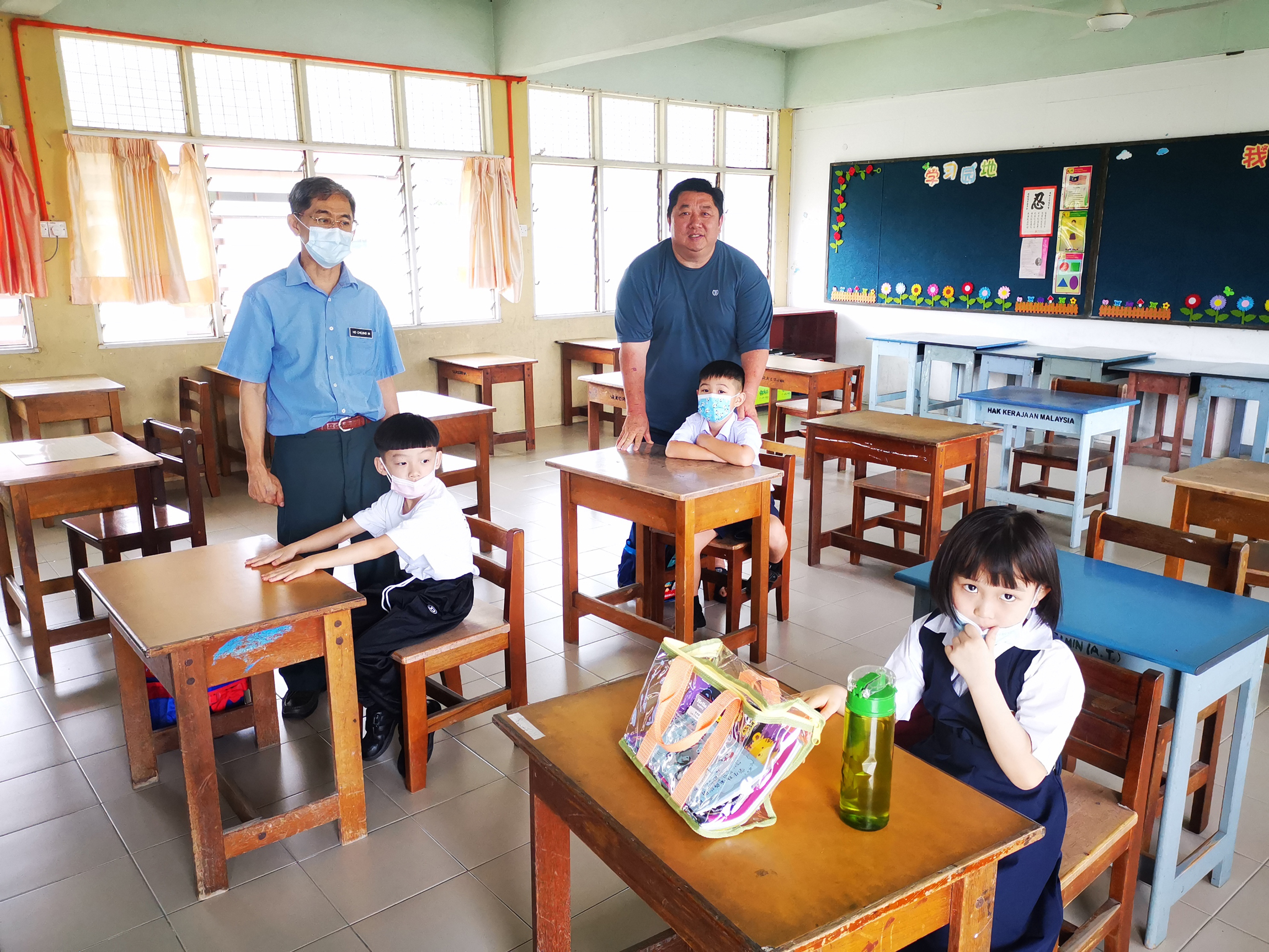 霹:第三版头/乡区华小学生人数逐年降