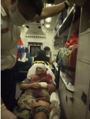 香港再现残忍凶杀!老翁怀疑妻红杏出墙 砍杀妻小淋滚水毁容