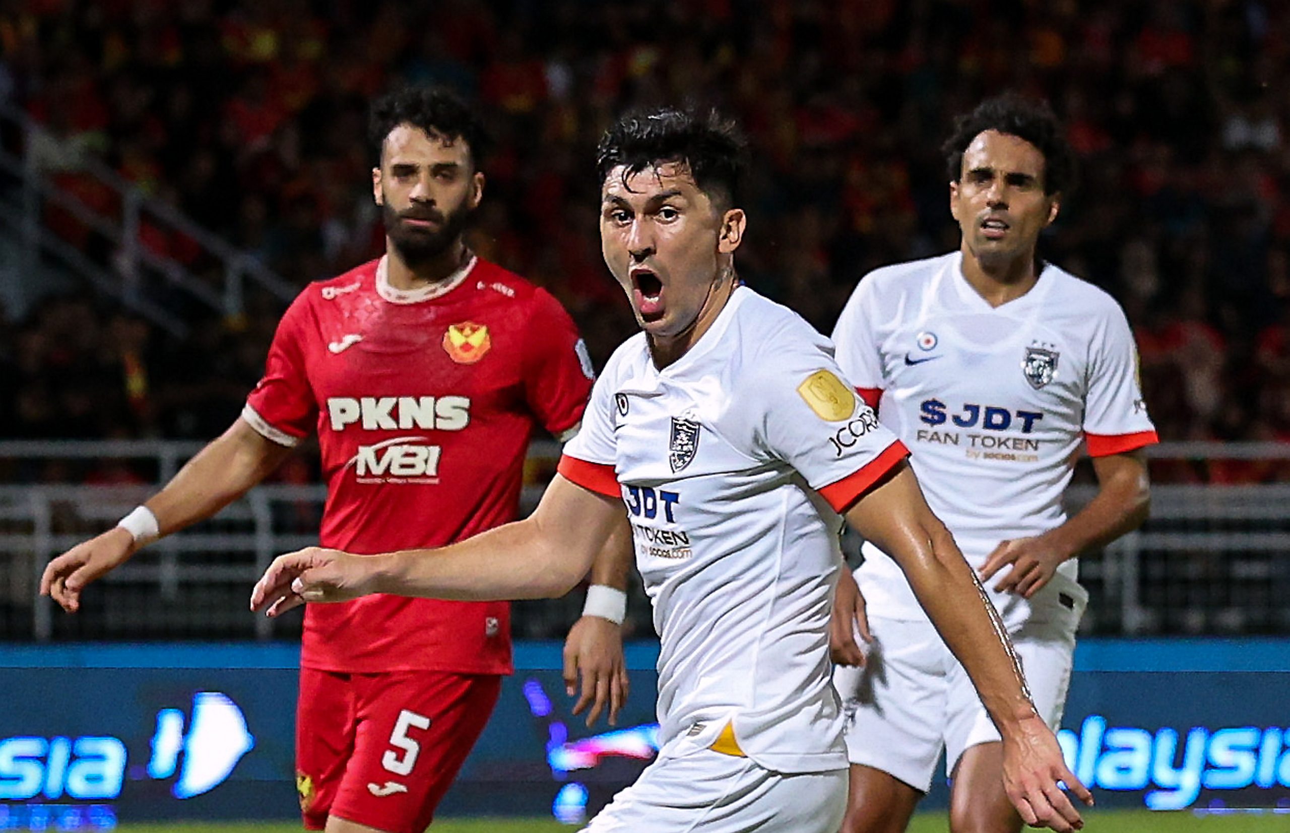 马超| 南虎4比0大胜 陈清和治下雪队吞首败