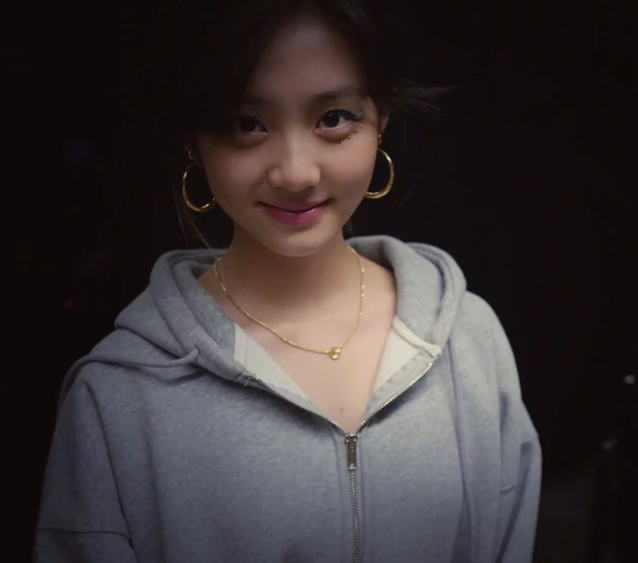 黄磊女儿读错字被骂上热搜 道歉后再被吐槽