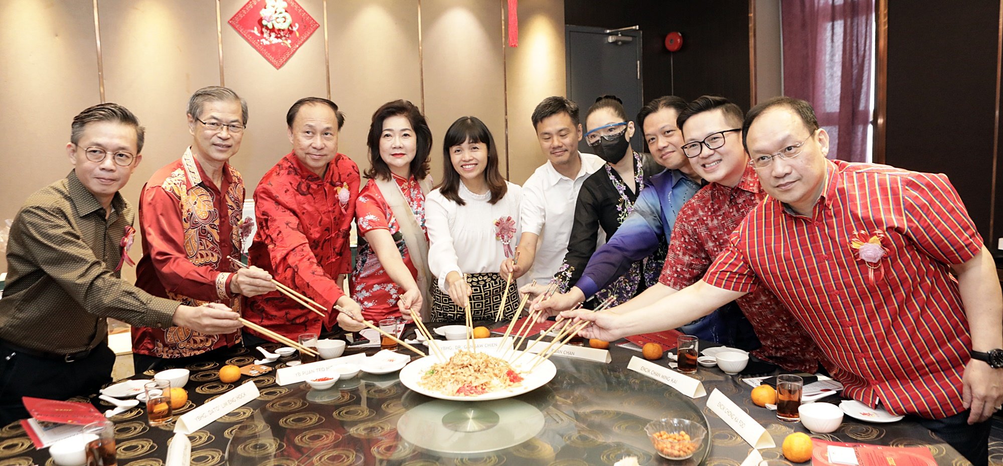 (12/3见报)/奇门罕馆/星期日见报/马来西亚华裔公务员协会/12图