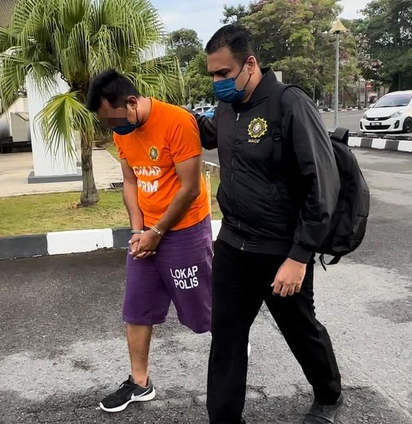 借海上执法收贿赚“外快”案，反贪会再捕一名来自浮罗交怡的高级官员。