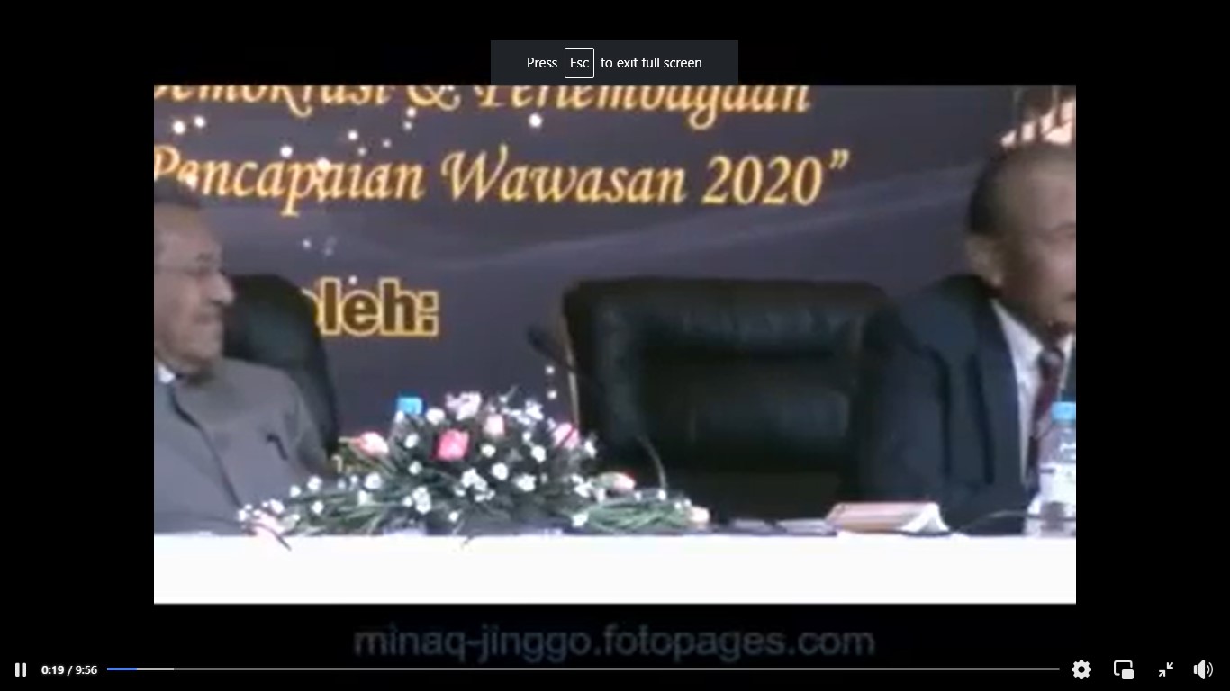 (全国版)马哈迪:我不曾指示茅草行动,那是警方的决定!