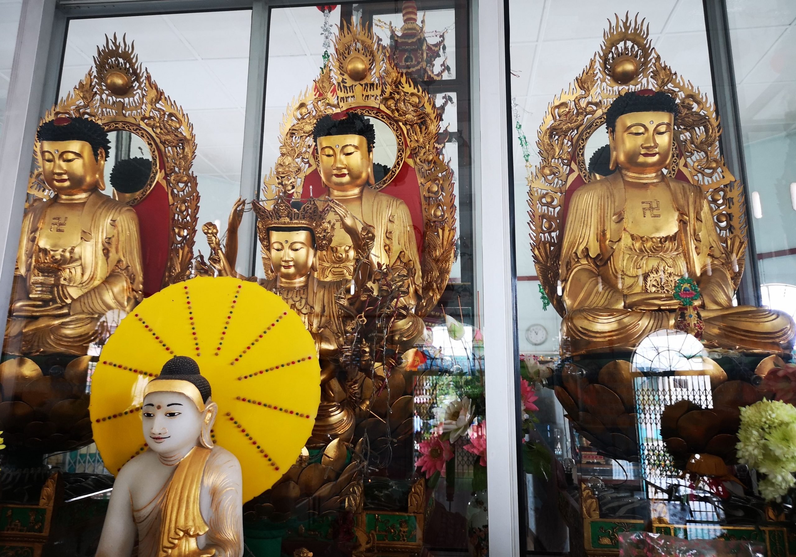 (古城封底主文)《庙堂之旅》妙音寺佛教清净道场 慈悲喜舍利有情