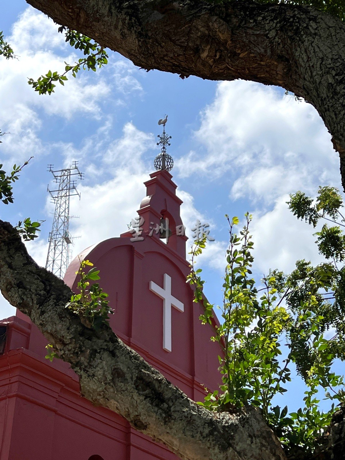 (古城封底主文)《用眼睛去旅游》:荷兰红屋广场