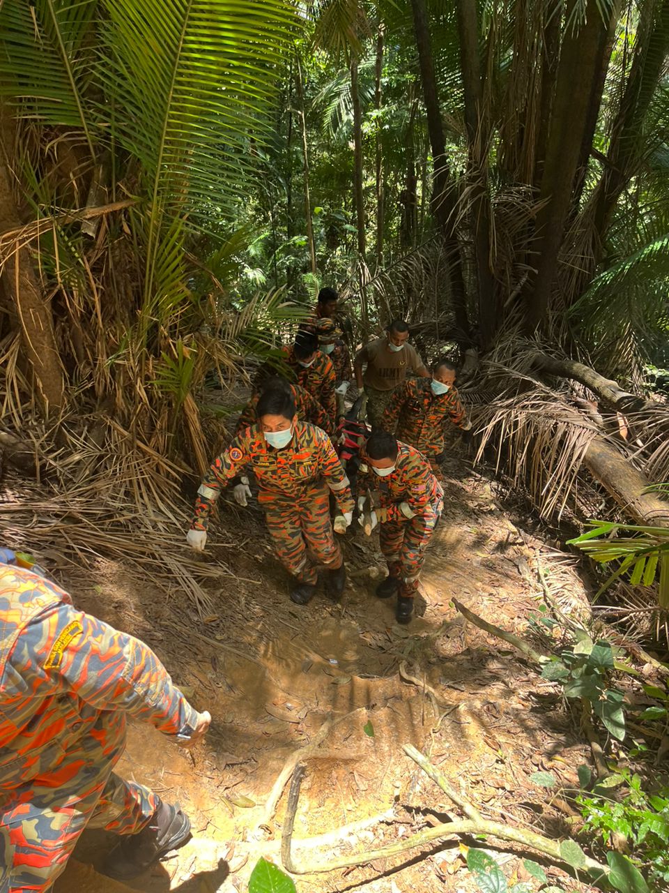 （古城封面主文）熊山发现尸体