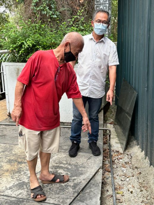 (古城封面主文)甲河畔鳄鱼出没 民众受促警惕