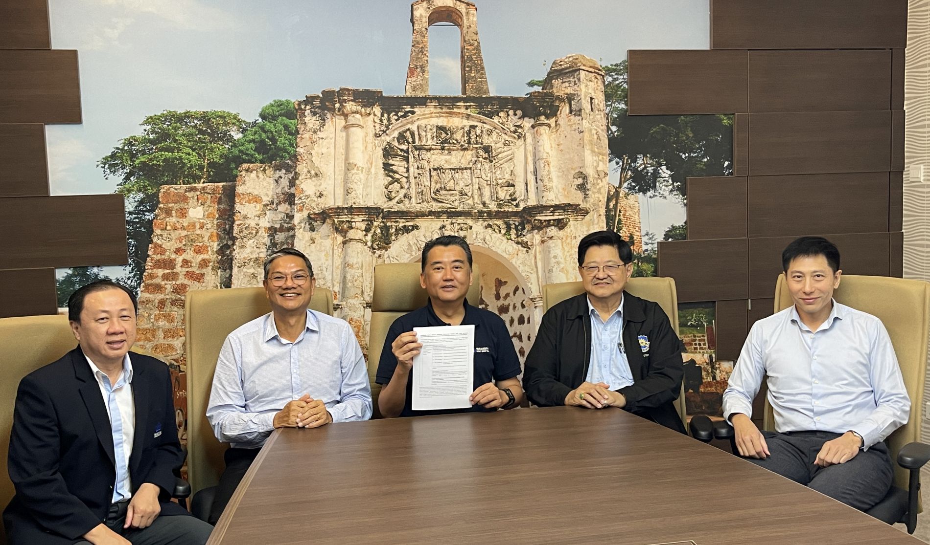 (古城封面主文)REHDA呼吁政府分阶段开放土著单位及降低献金