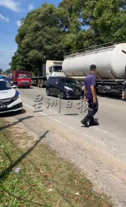 (古城第二版主文)电线被扯断影响电供及交通秩序